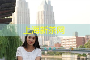 夜上海，逃离现实，融入令人窒息的梦幻世界